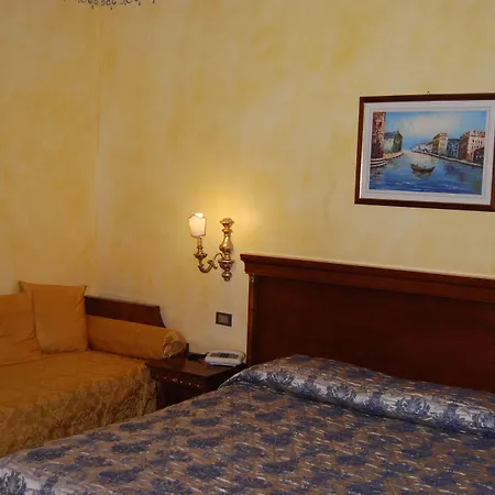 Apartahotel Garda Sol &